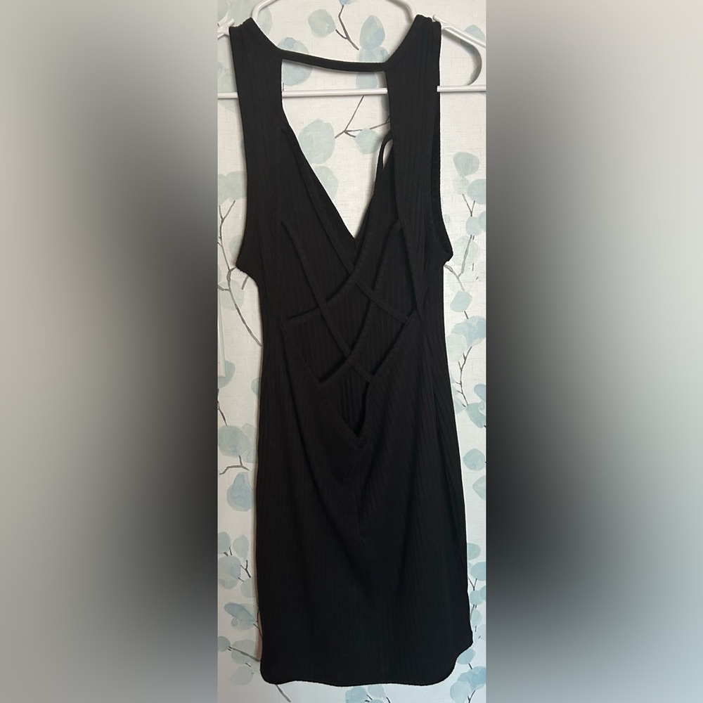 Bozzolo Open Back V-neck Ribbed Dress - Picture 3 of 8